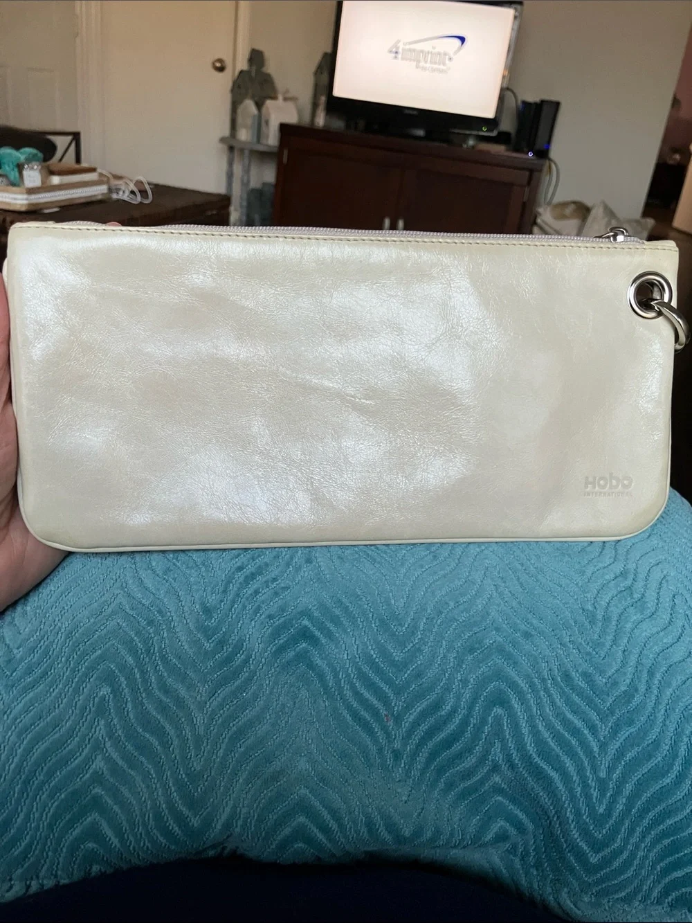 HOBO Cream Leather Wristlet Clutch - Picture 4 of 11
